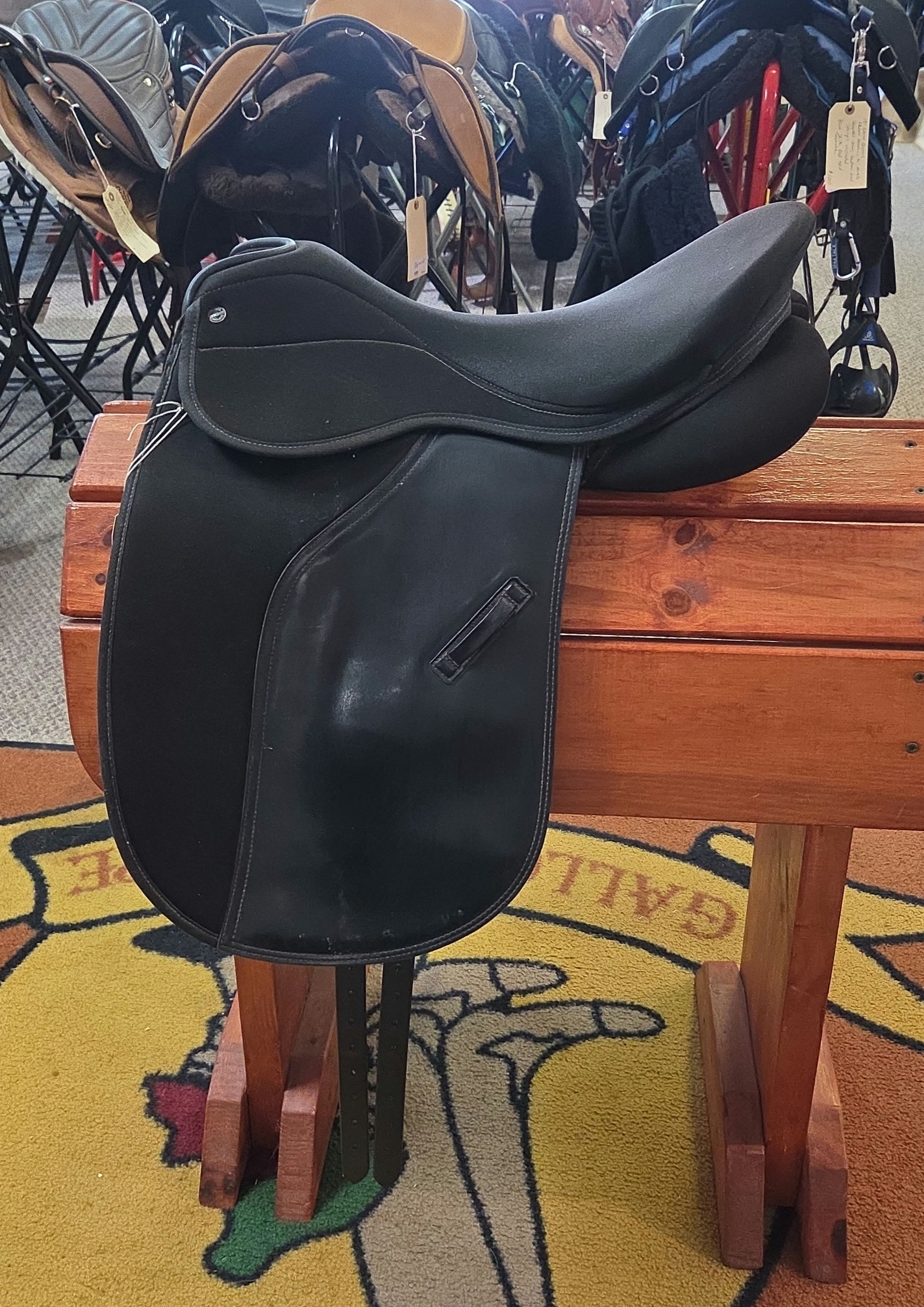 16.5" Syntack Wallsall Dressage Saddle