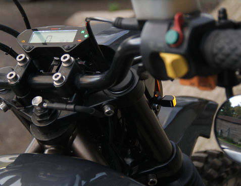 BMW K75 K100 K1100 K75RT K75S K100LT K100RS AKRAPOVIC FLAT TRACKER ACERBIS KOSO LED CAFE RACER BMW MOTORRAD OFFROAD LINK PIPE BESPOKE SUBFRAME