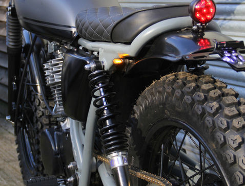 SR400 SR500 Yamaha scrambler tracker cafe racer
