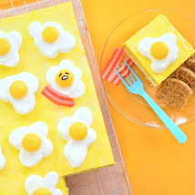 roxstarbakes sheet cake pan gudetama.png