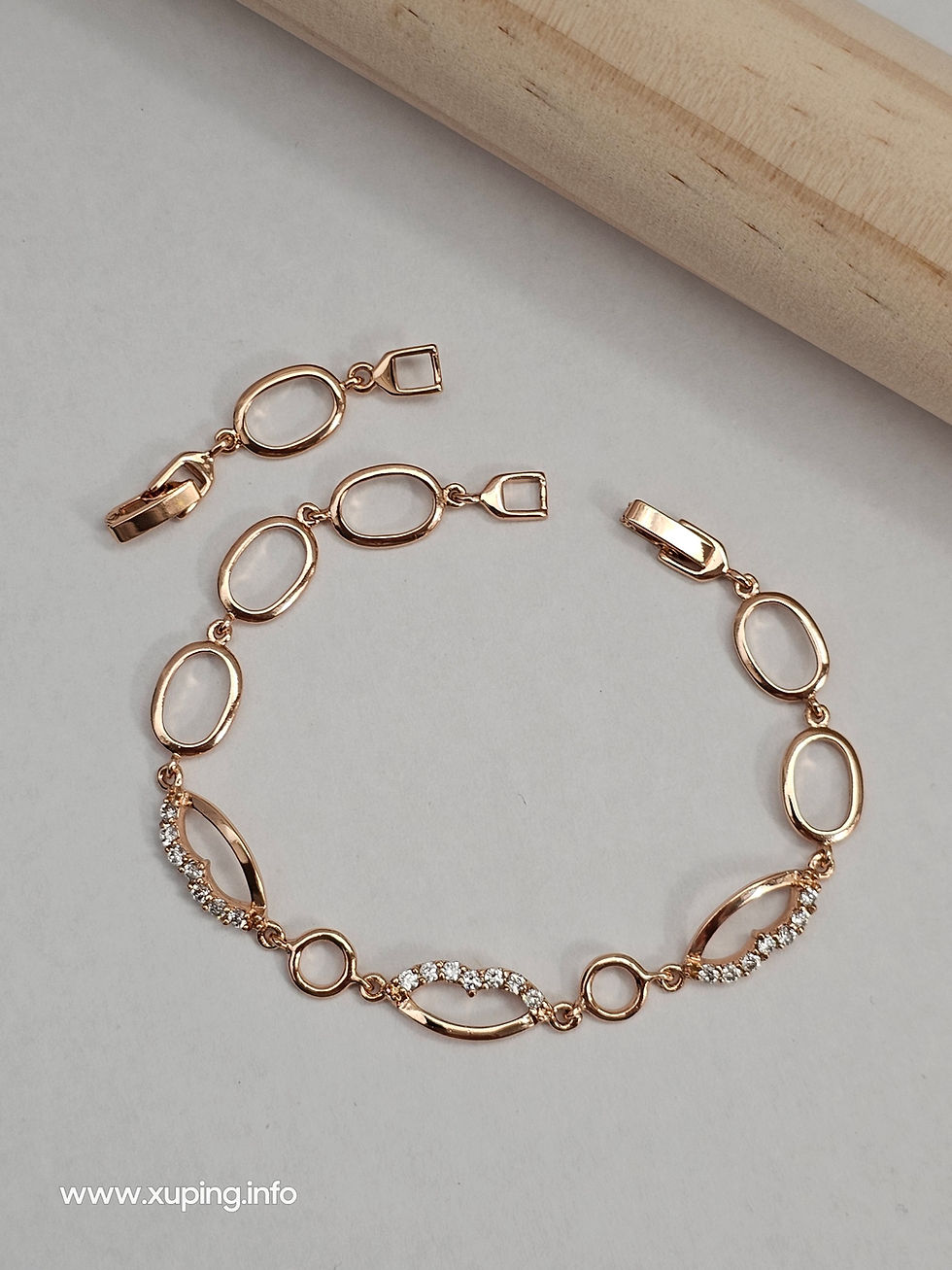 Thumbnail: Rose gold plated link bracelet with cubic zirconia crystals, available in two lengths: 16cm or 21cm. Features elegant oval li
