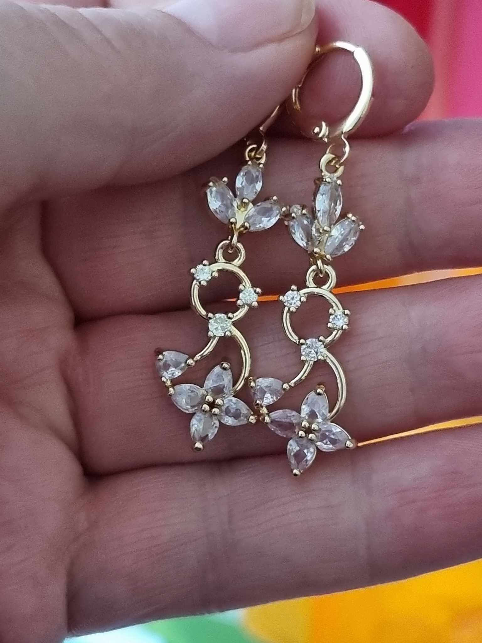 Drop hoops lever back Earrings White 