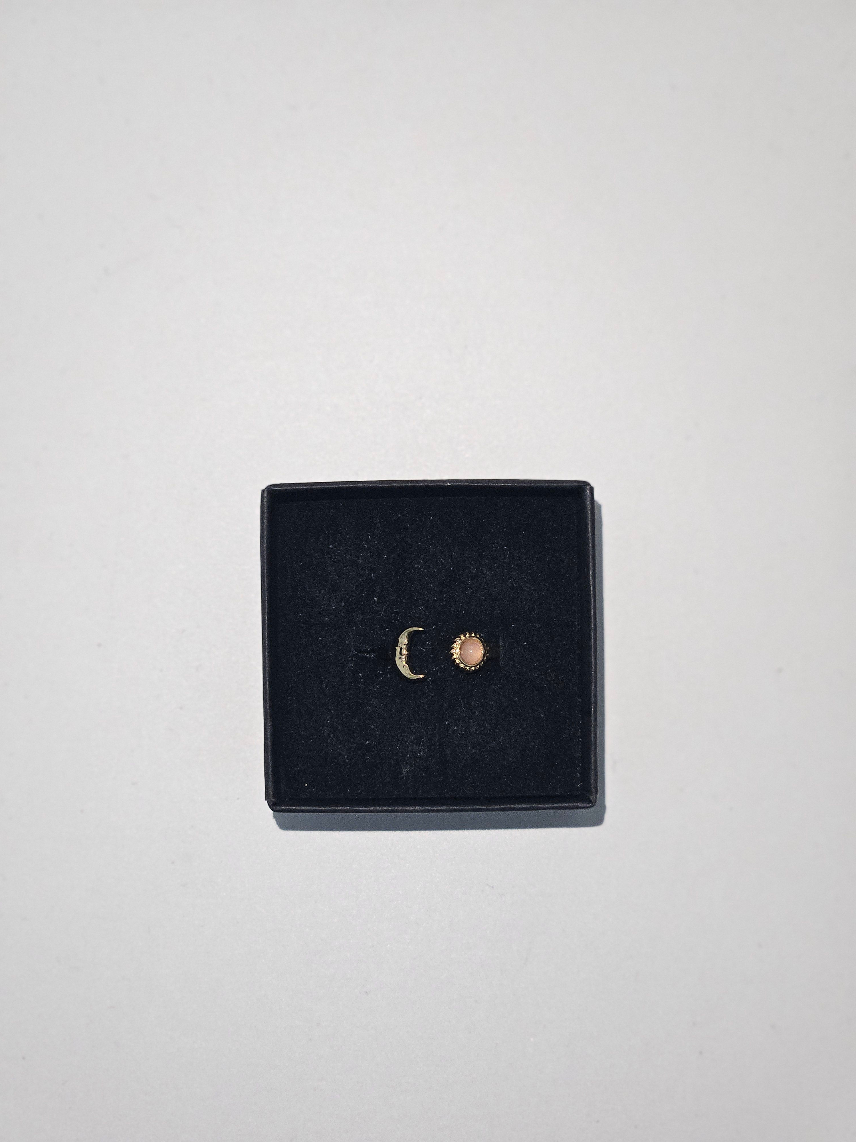 Anillo adaptable de acero luna y cuarzo rosa