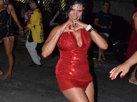 "A atriz Edna Ferrary
Carnaval 2024.