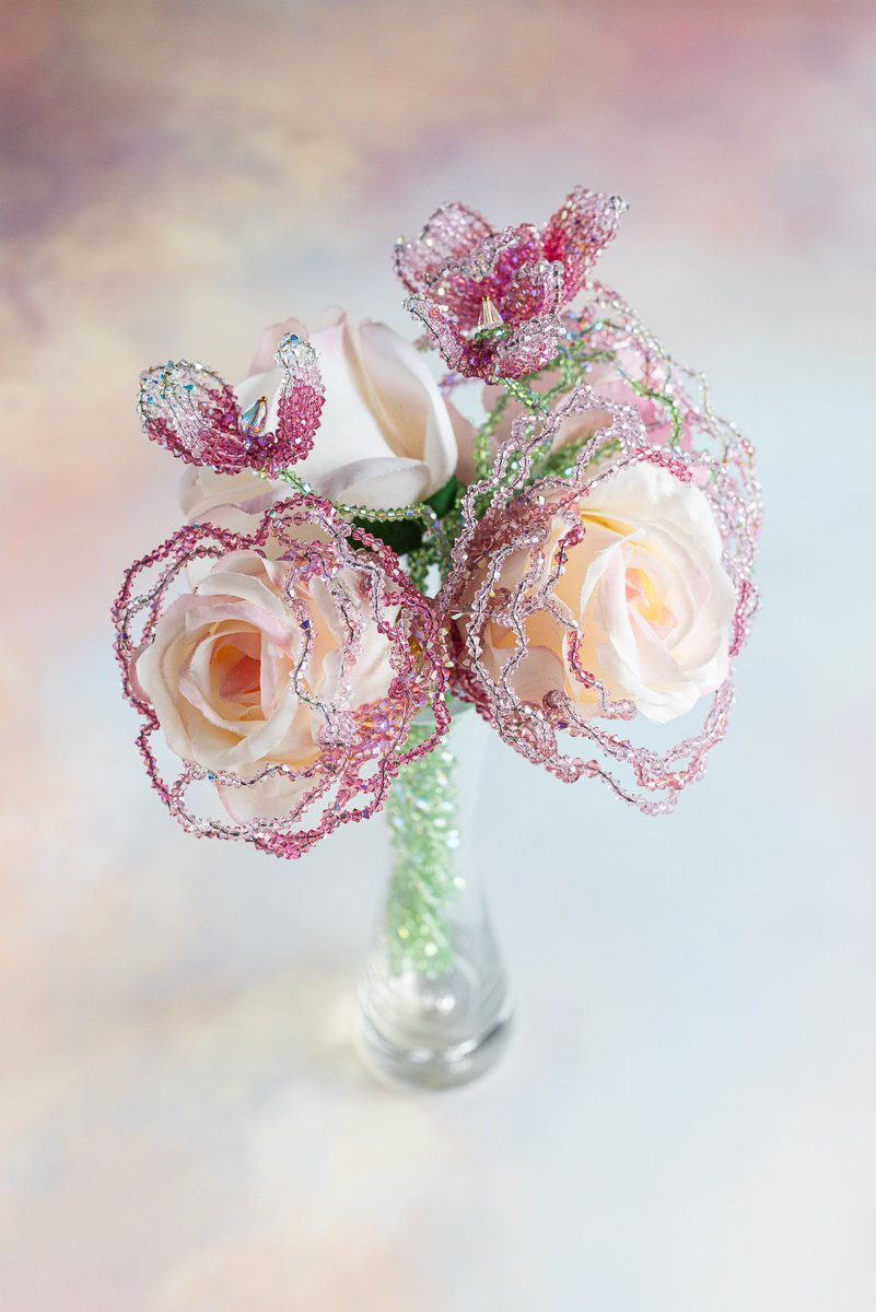 Miniature : Bouquet de roses roses éternel réalisée par Sylvie D'arche sculptrice de bijoux floraux pour mariage