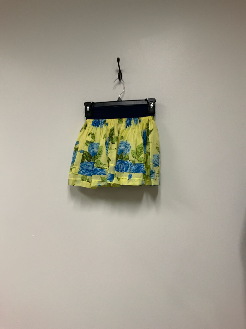Thumbnail: Youth Girls Skirt - Size L