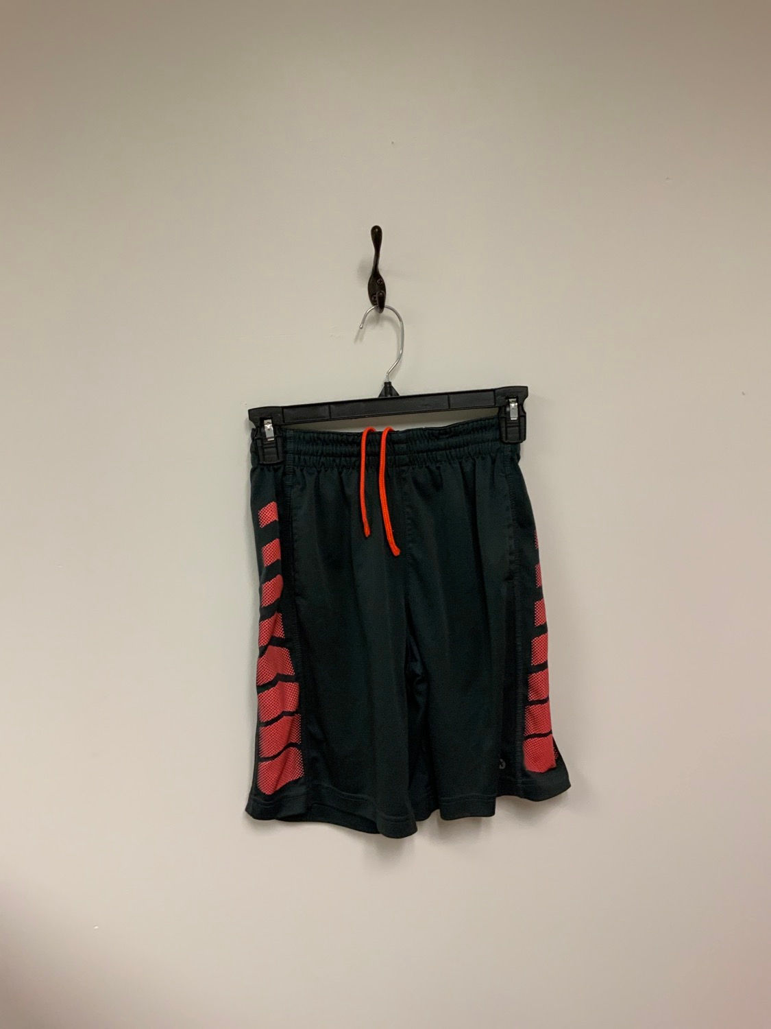 Youth Boys Shorts - Size S (6/7)