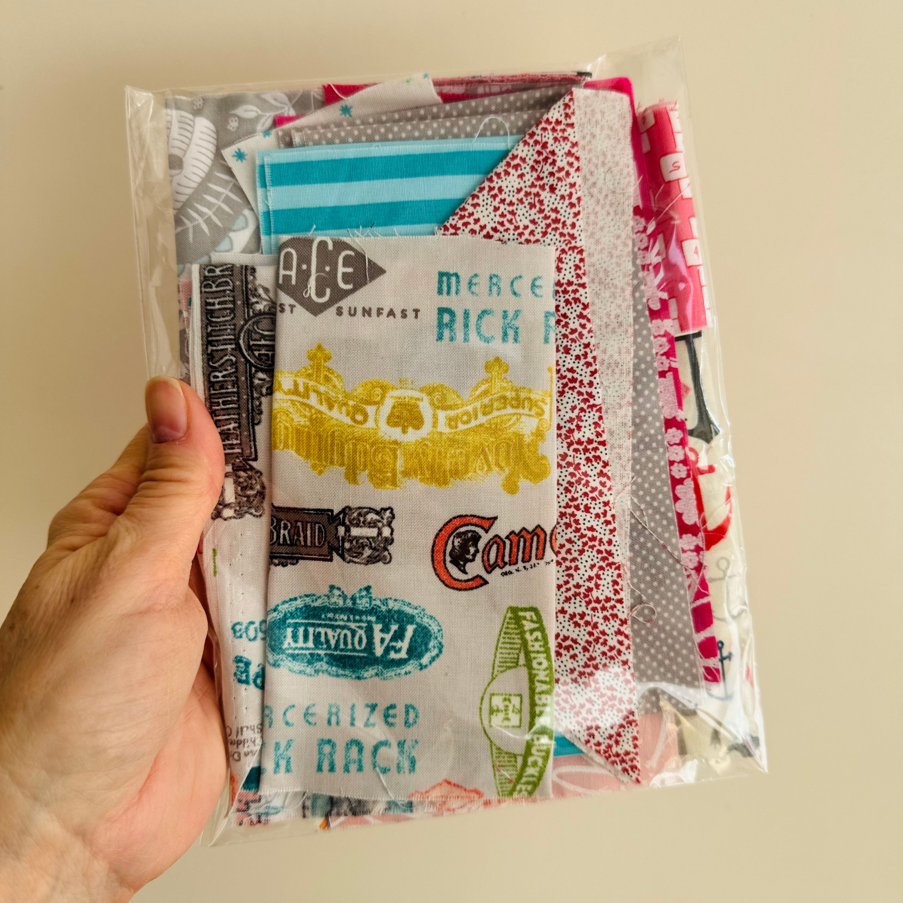 Patchwork Quilt Fabric Scraps Pack - mixed lot #12