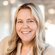 Anne Mantz - Headshot.jpg