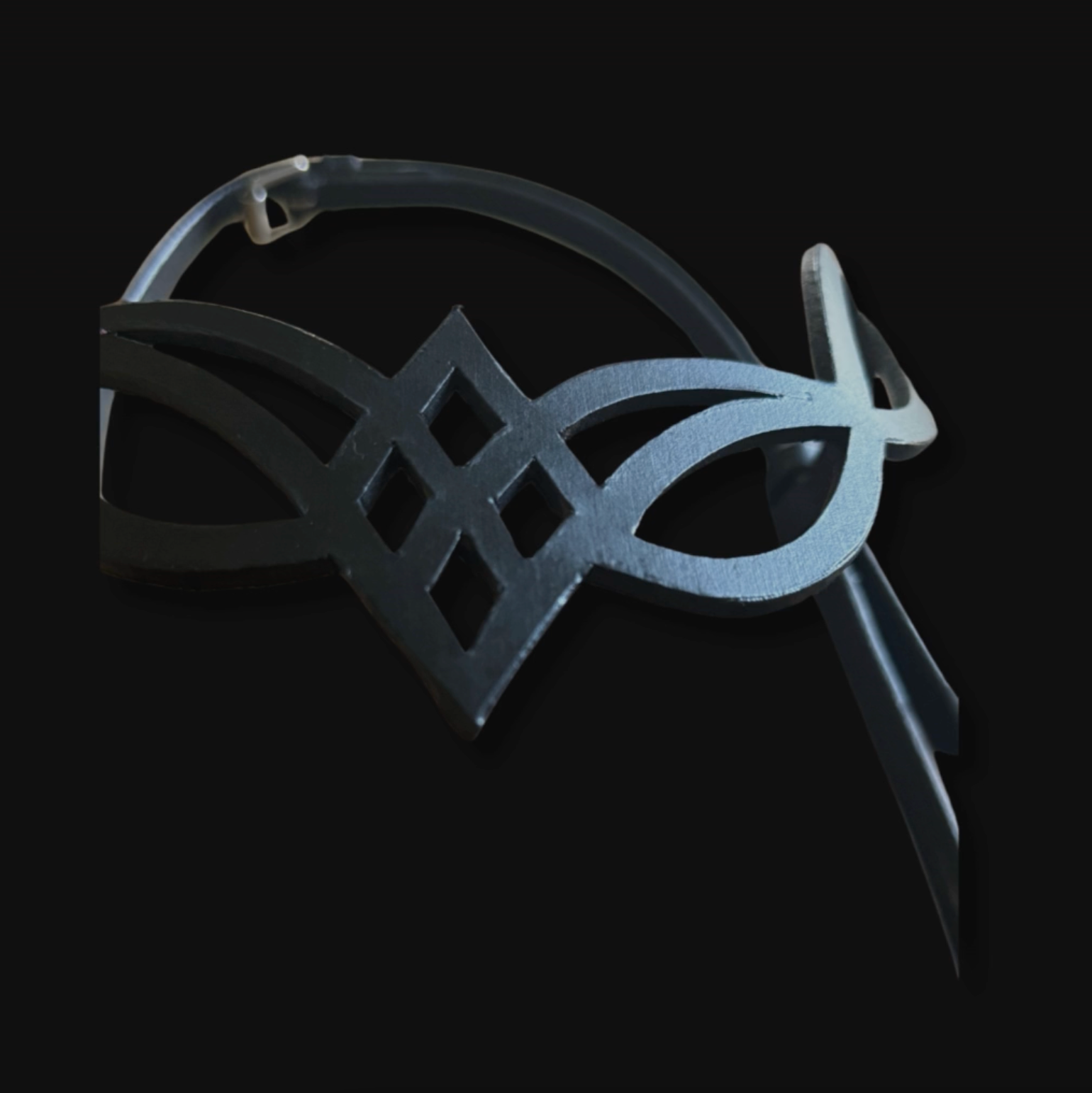 Kongur- svart läder