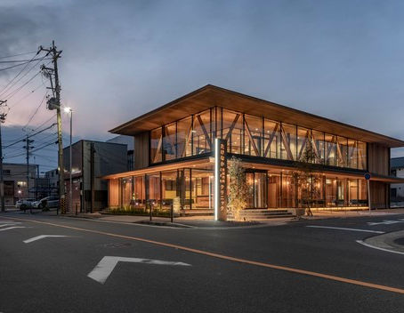 Takenaka Surgery Clinic / TSC Architects