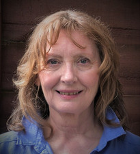 Lorraine Hilton Headshot
