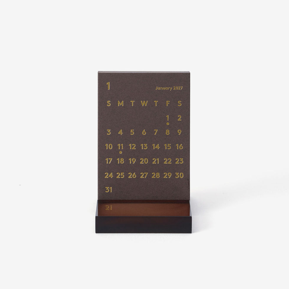 CLARA Desk Calendar 2027 ブラウン