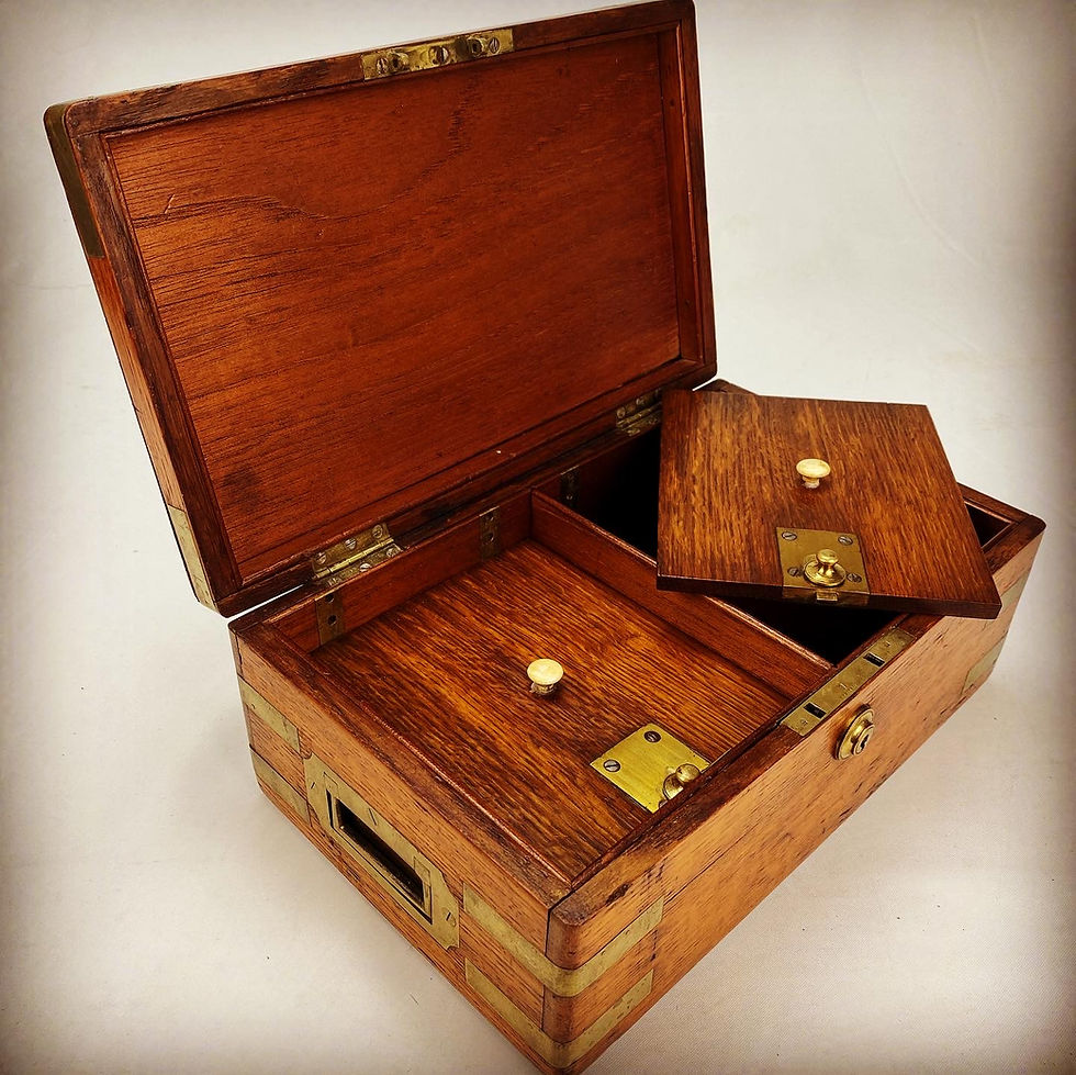 Thumbnail: Grenadier Guards Officers Personal Cigar Humidor - Captain Gascoigne