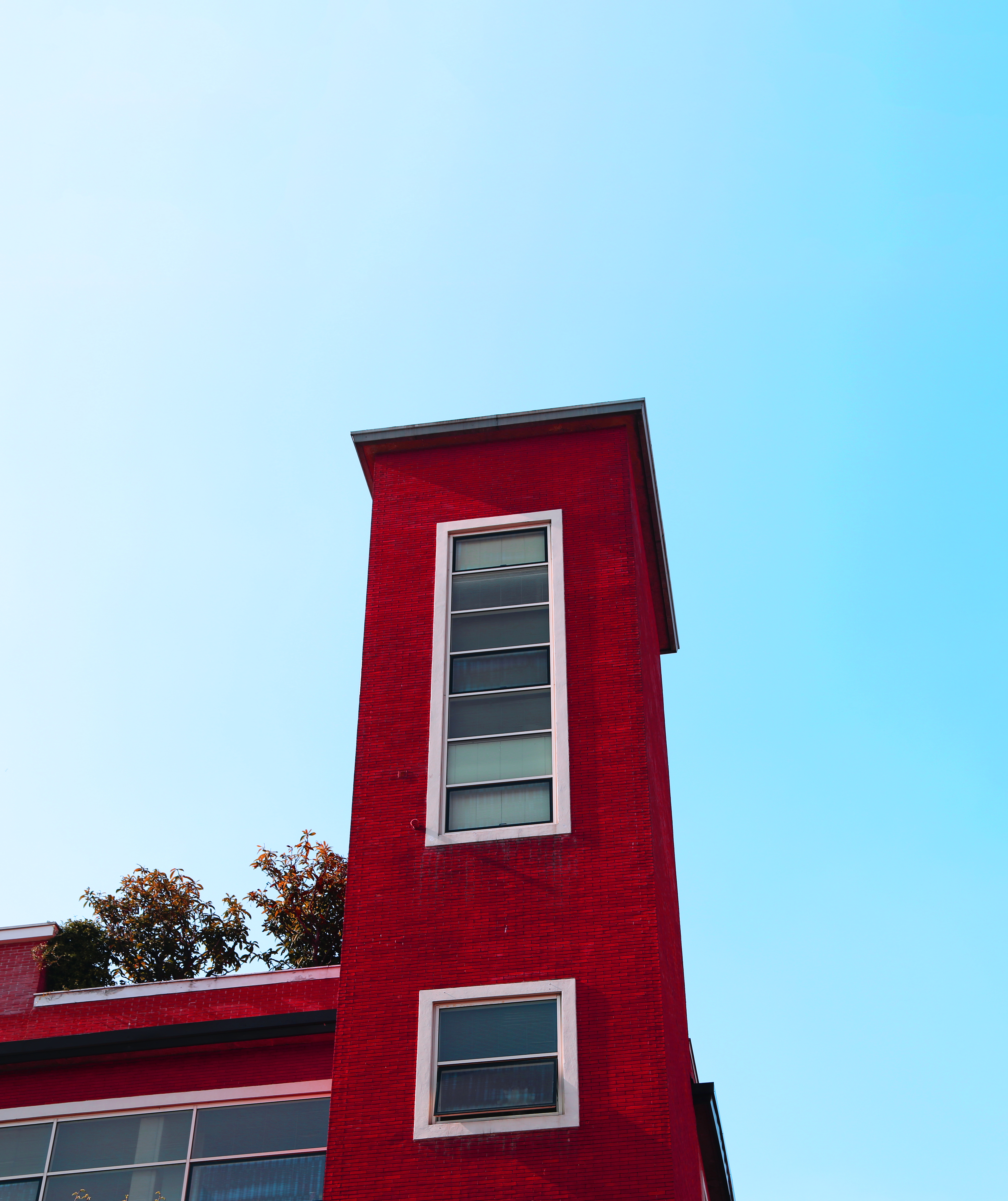 vertical red