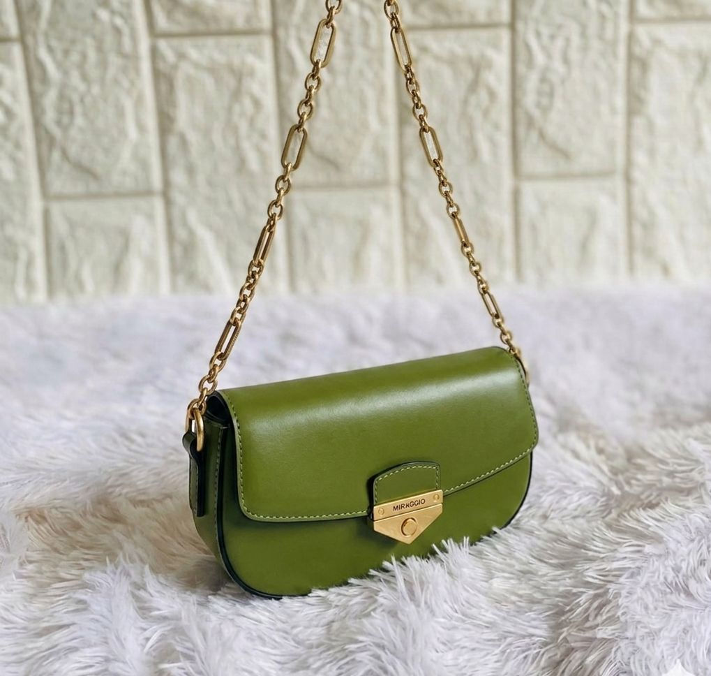 Olive Chic Chain Sling Bag