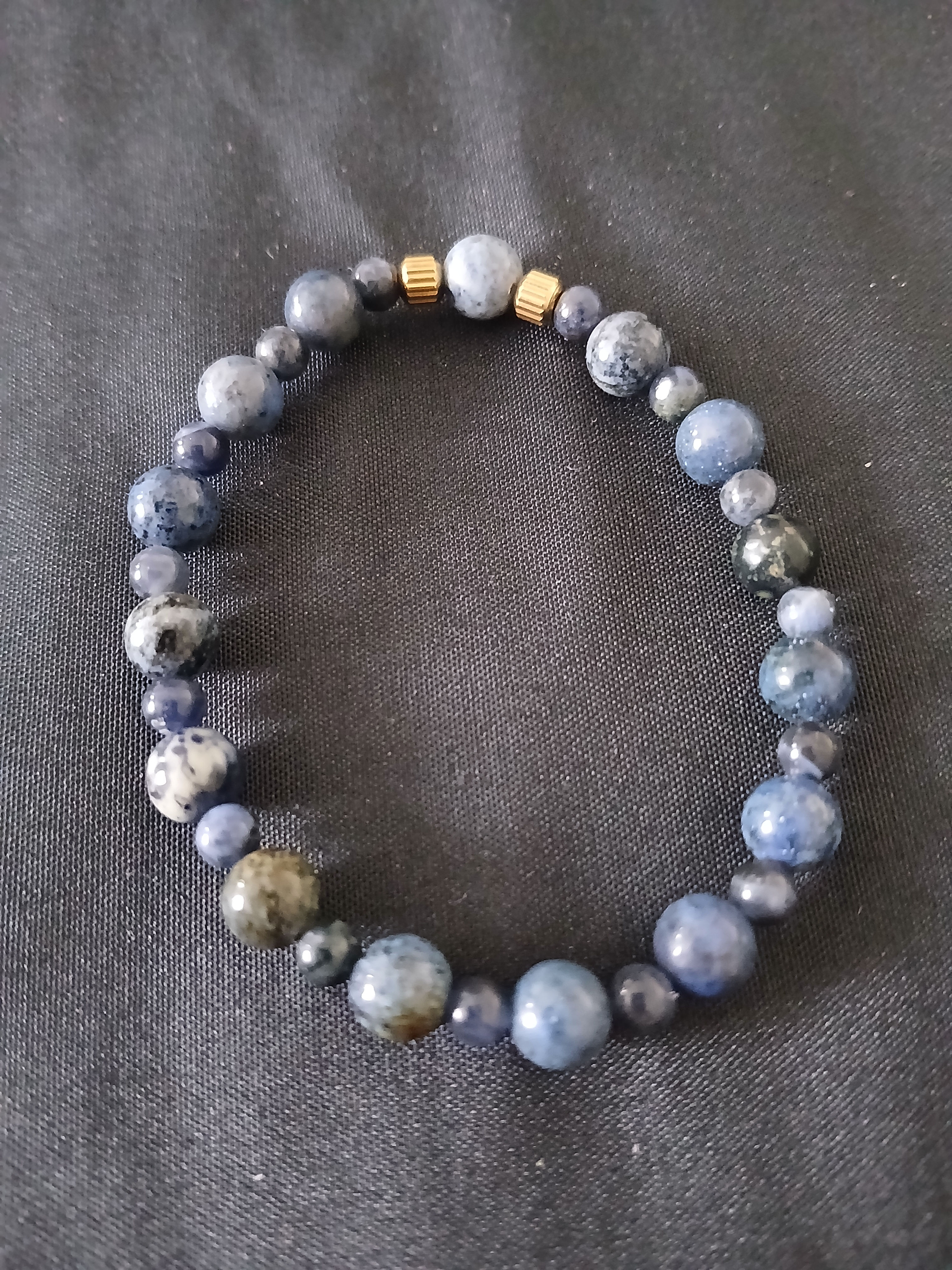 53 Dumortierite 14cm