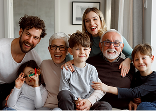 Hoemstay Family.png