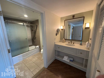 Bathroom in 3 bedroom grand villa at Disney's Saratoga Springs