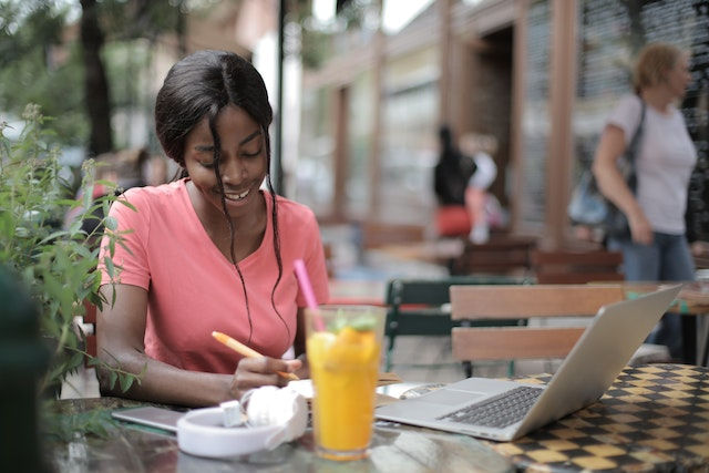 A person working in a cafe