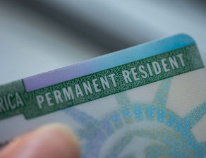 ¿Cómo obtener una green card para vivir en Estados Unidos?
