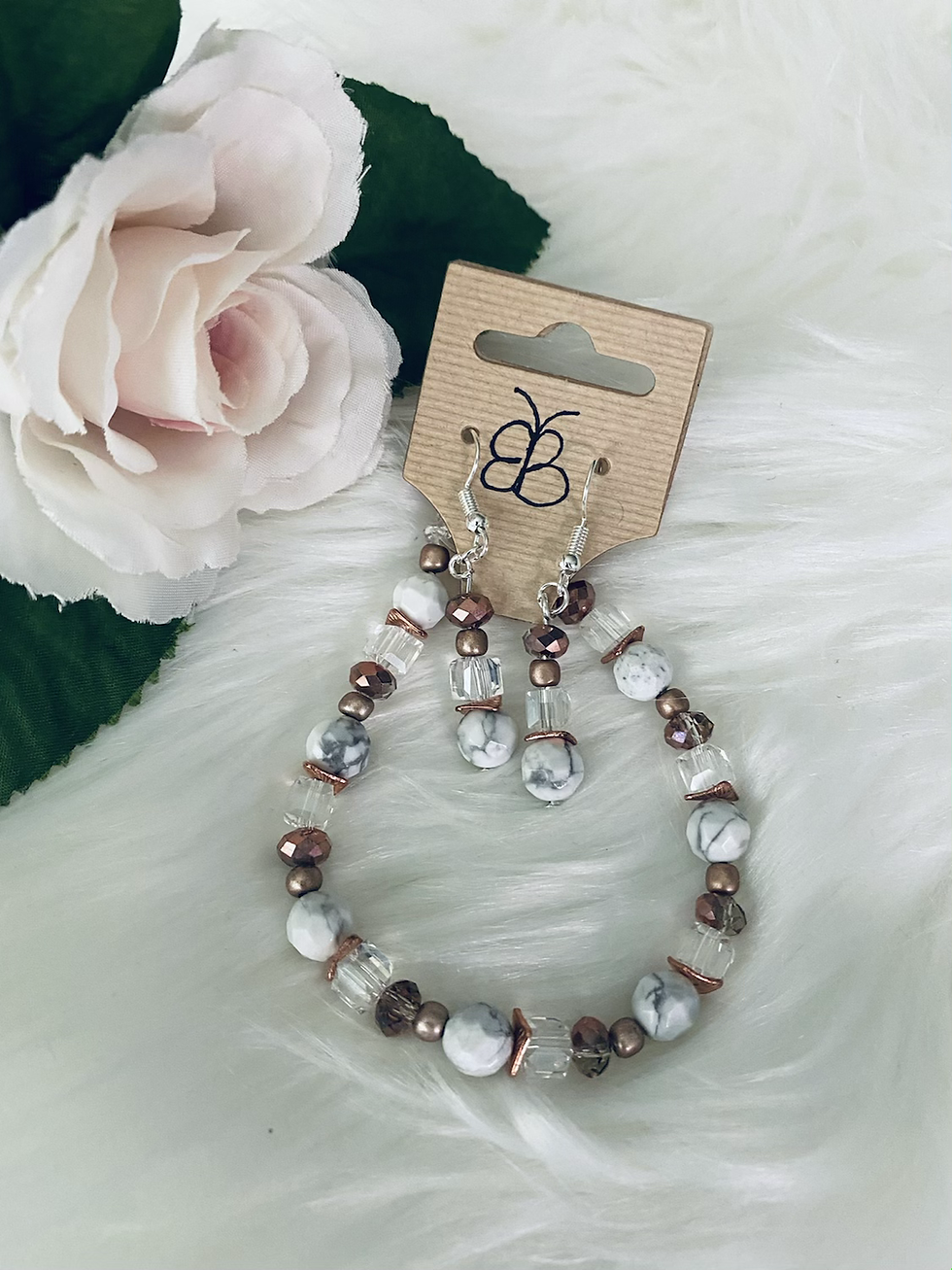 Thumbnail: White and rose gold jewelry set