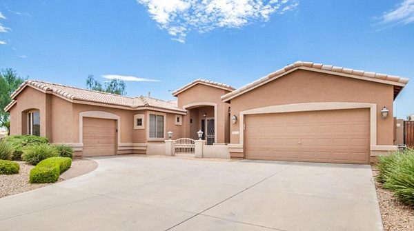 premium house painting in Mesa, AZ with durable paints