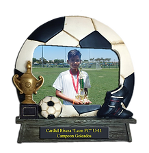 Felicitamos a Sergio Padilla por ser el campeón goleador de la categoría varonil libre al anotar 10 goles