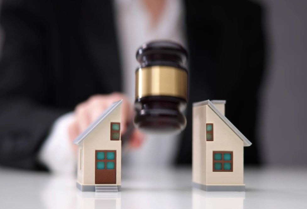 Untangling the Finances: How I Learned the Hard Way Through the Property Split