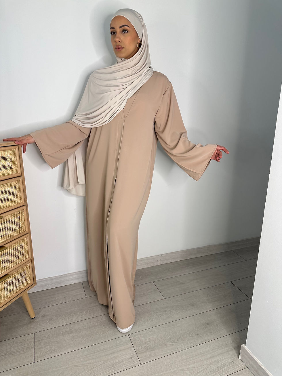 Miniatura: ABAYA SARA 