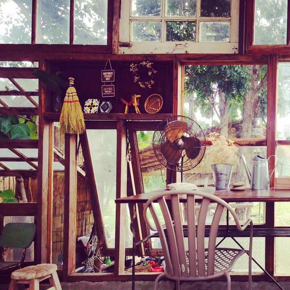 window house for little workshop