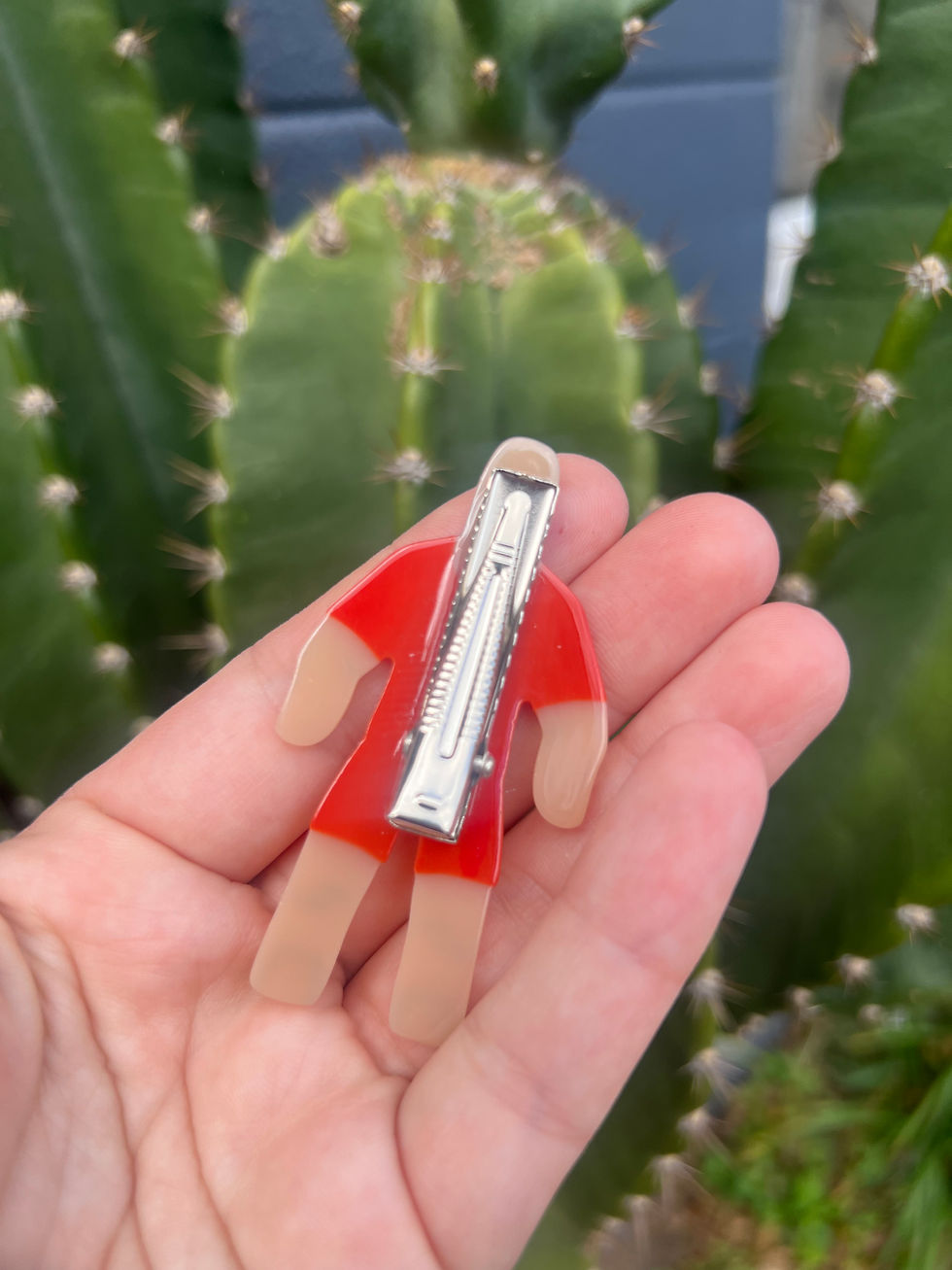 Thumbnail: Thumb thumb hair clip