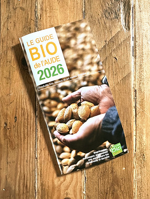 guide bio 2026_edited.jpg