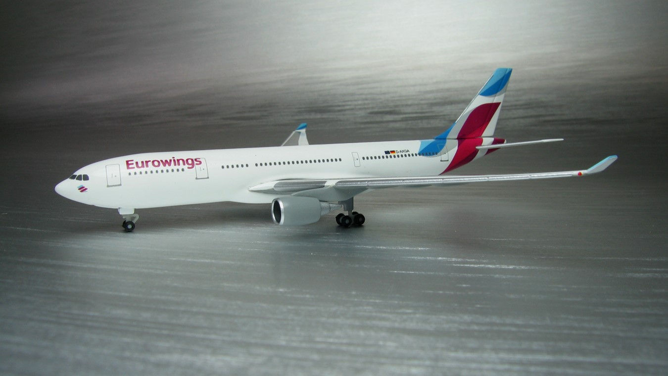 Eurowings A330-200 D-AXGA 1:500 HE528153