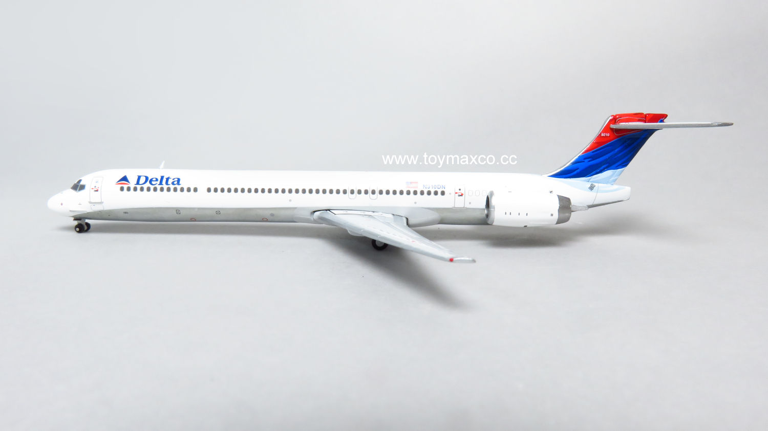 Delta MD-90 N910DN 1:400 GJDAL1417
