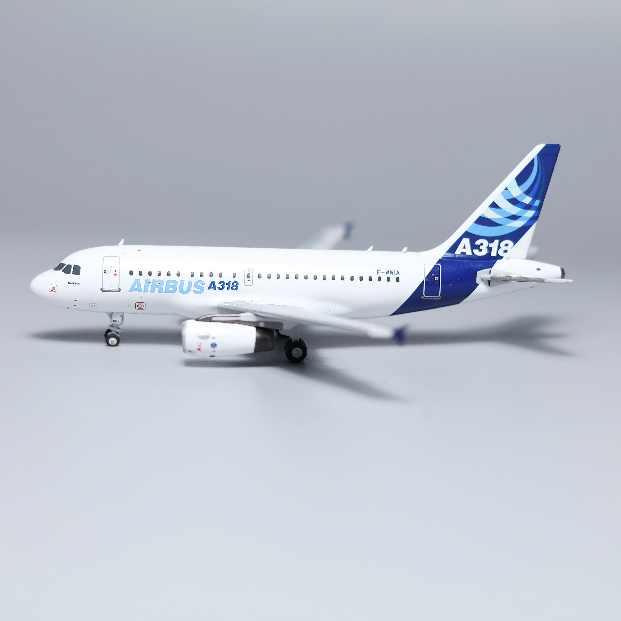 Airbus A318 F-WWIA 1:400 NG48018