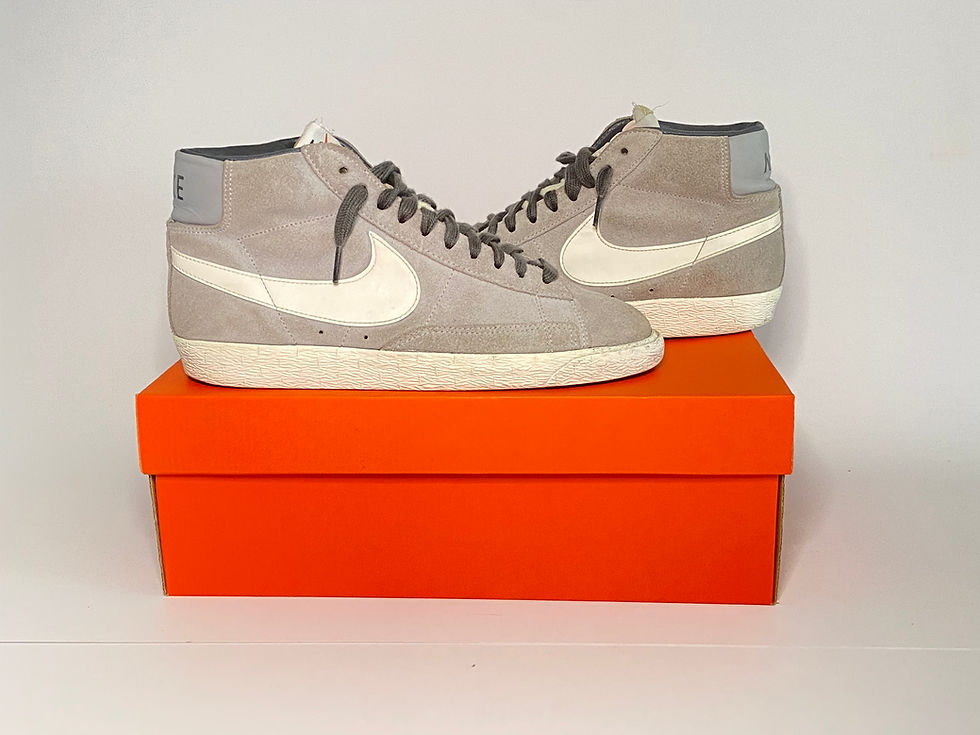 Thumbnail: Nike Blazer Mid '77 Suede Trainers