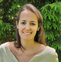 Paola de Almeida.jpg