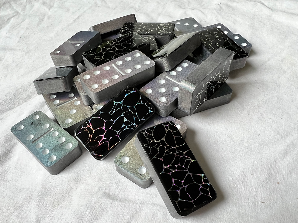 Thumbnail: Holo Cobblestone Luxe Dominoes