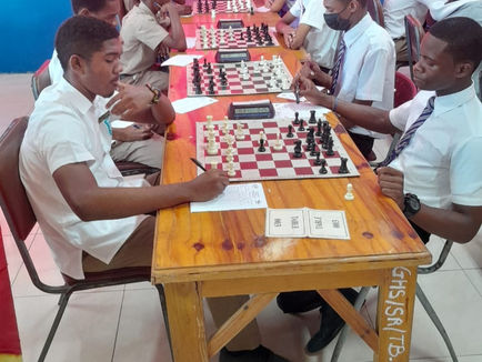 CHESS TEAMS SECURE THEIR SPOT TO THE PLAYOFFS