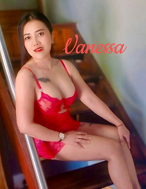 Vanessa-RR png._edited.jpg