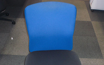cha_bluechair02.jpeg