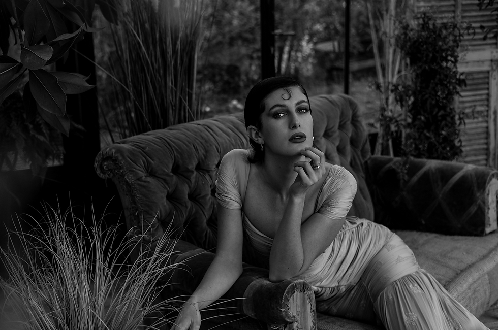 LAURINDAHUDGENS PHOTOGRAPHY4.png