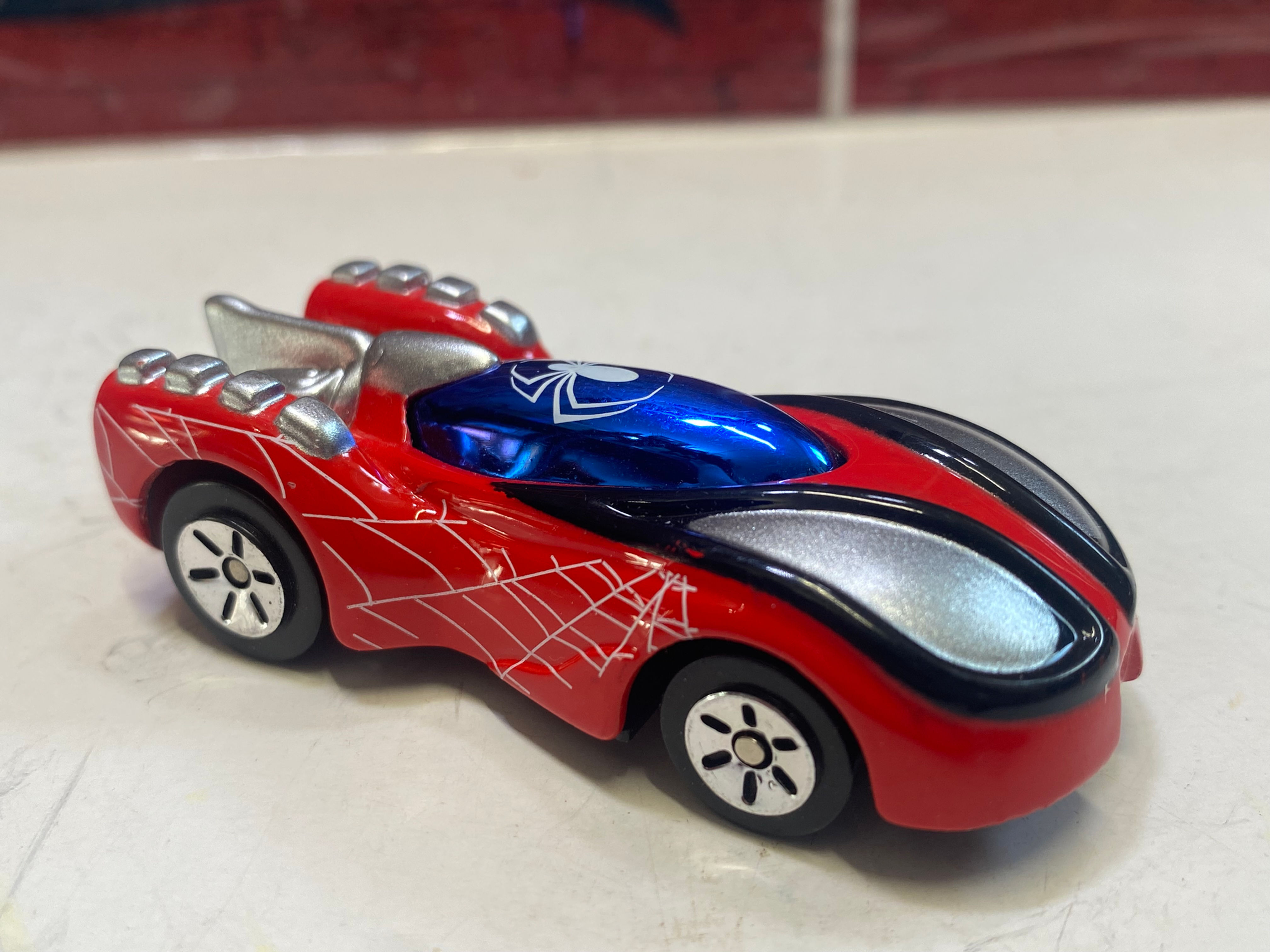 Marvel Maisto 2003 SPIDER-MAN Concept Car