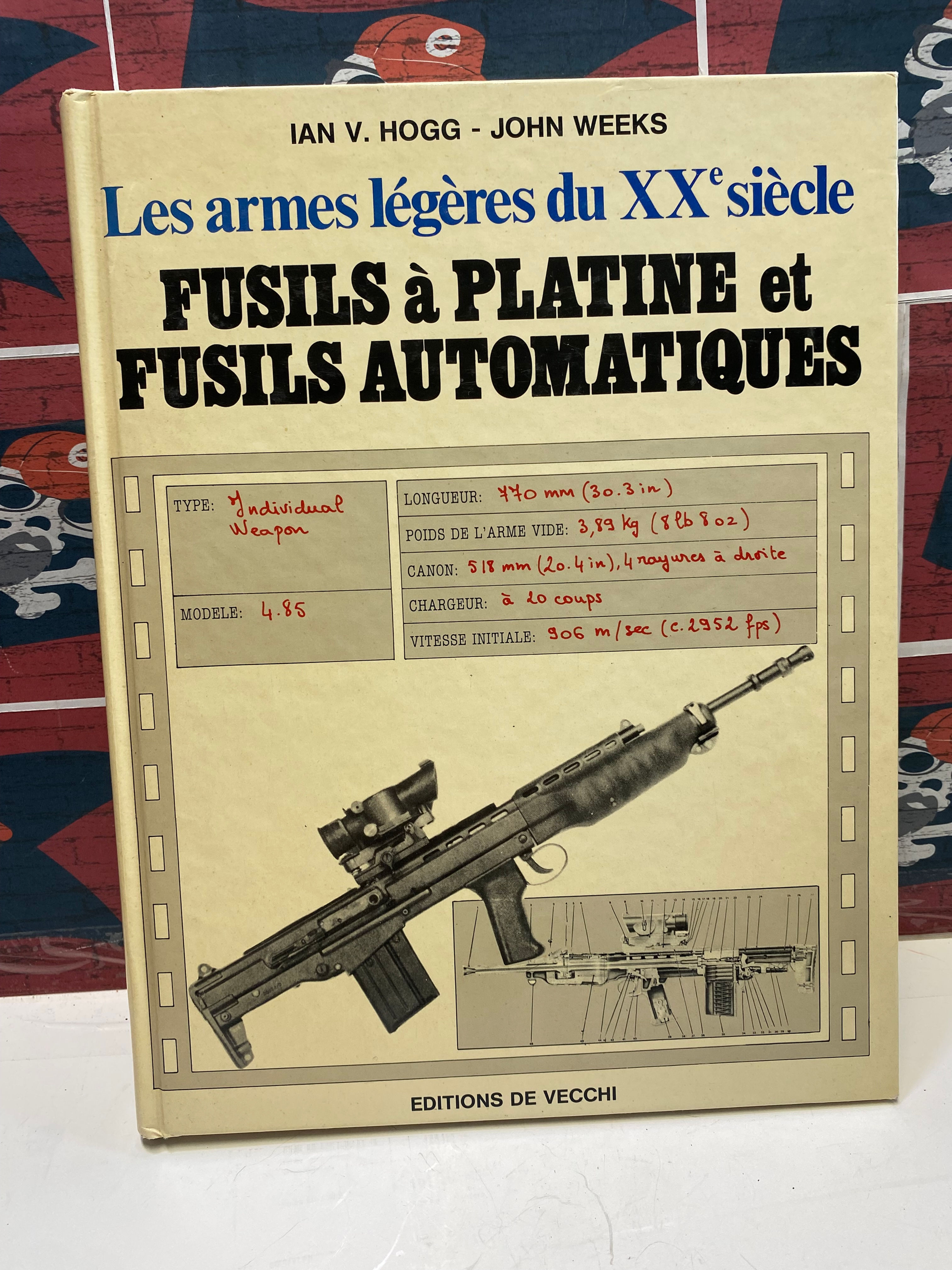Livre Les Armes Légères du XXe Siècles éditions De Vecchi 1977