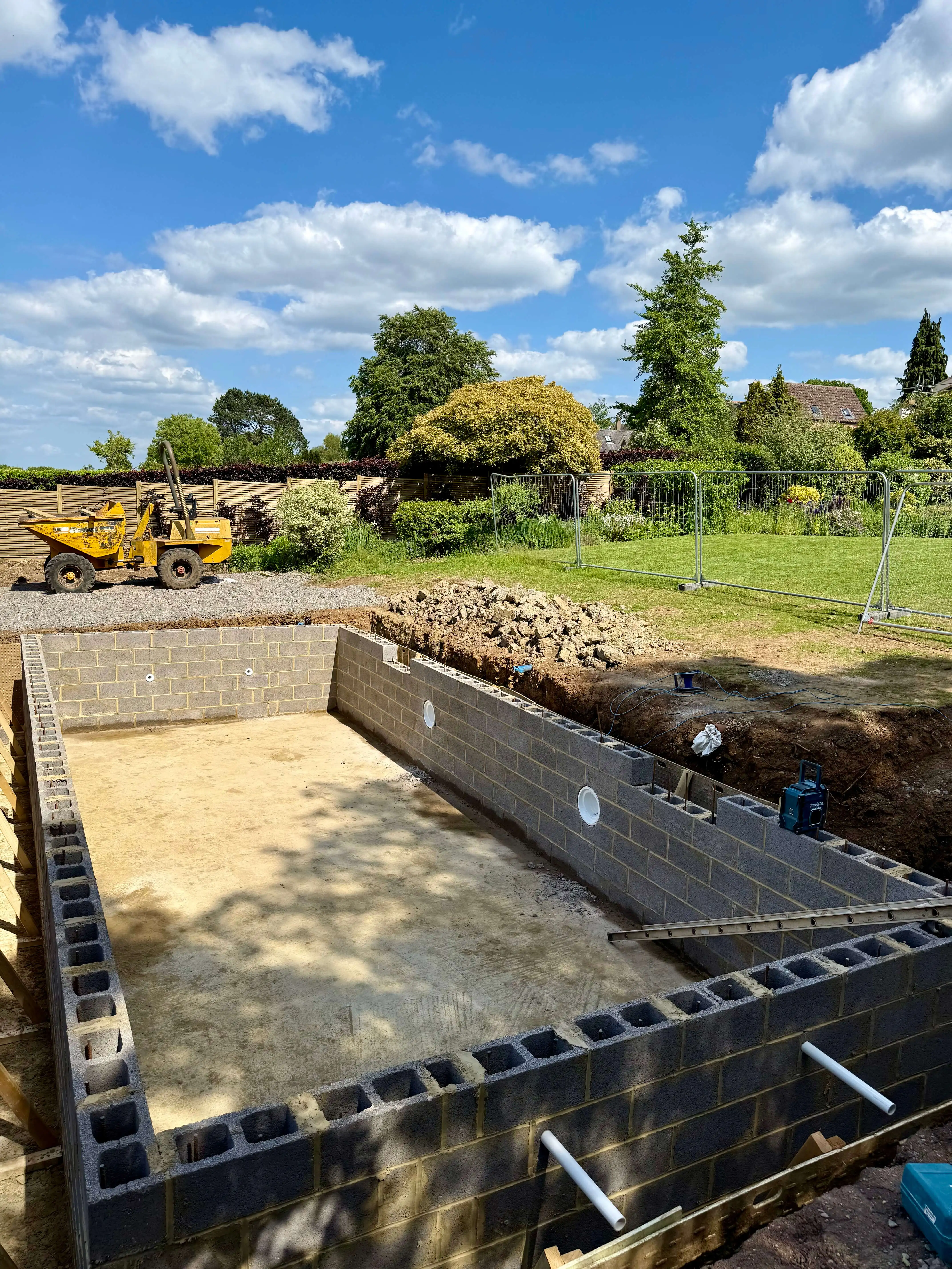 Construction of swimming pool in Rutland Water