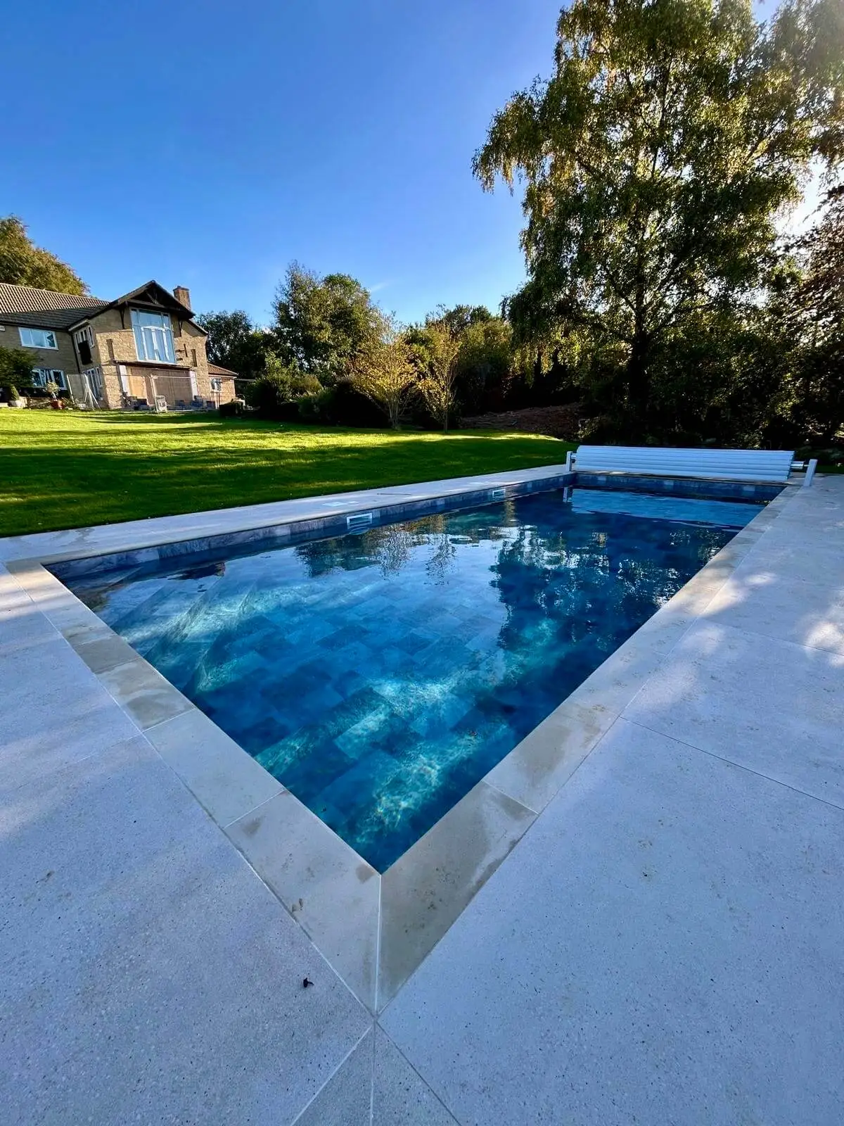 Build of swimming pool in Rutland Water