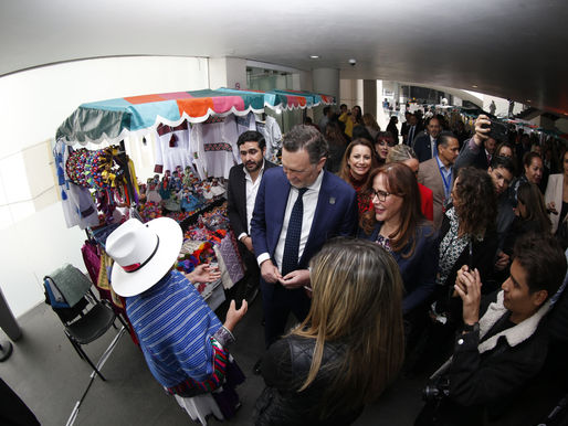 Asiste Gobernador a la Semana Querétaro en el Senado de la República