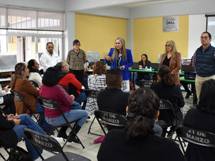 Participan docentes de educación básica en proceso de cambio de centro de trabajo