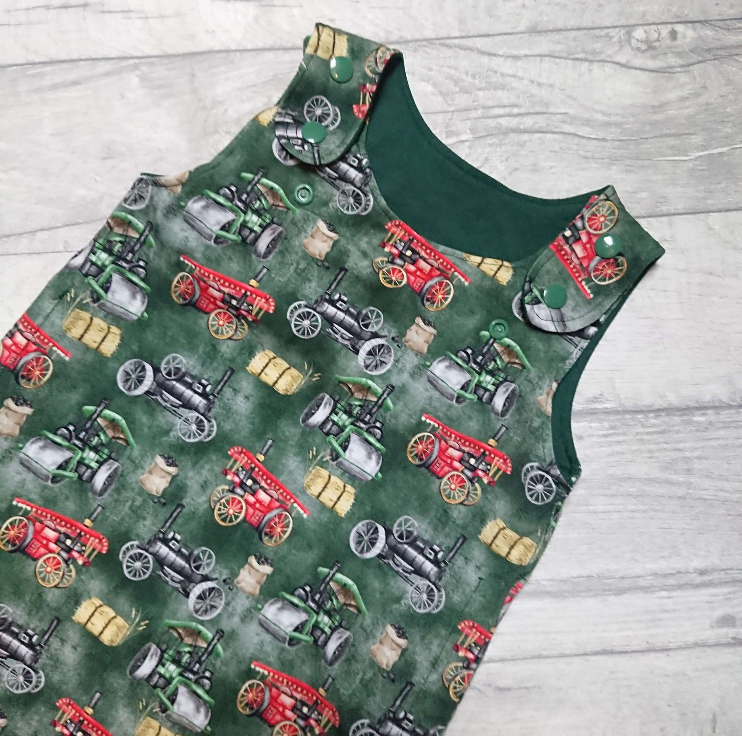 GWM 1-3 years romper Traction engines green
